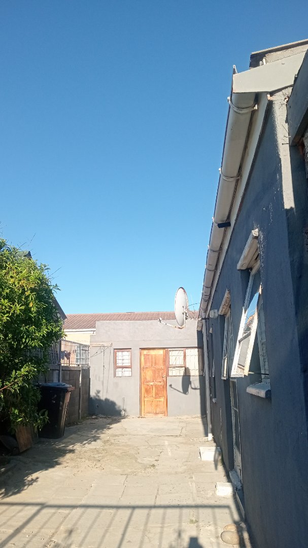 3 Bedroom Property for Sale in Eastridge Western Cape